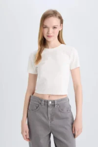 DeFacto Fitted Crew Neck Basic Plain Short Sleeve White T-Shirt - Image 3