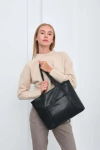 Shule Bags Morgan Leather Shoulder Bag Black - Image 3