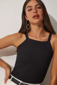 Happiness İstanbul Women's Black Ribbed Crop Halter Neck Knitted Undershirt