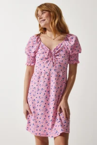 Happiness İstanbul Women's Light Pink Gathered V-Neck Patterned Knitted Dress - Image 3