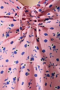 Happiness İstanbul Women's Light Pink Gathered V-Neck Patterned Knitted Dress - Image 5