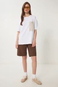 Happiness İstanbul Women's White Oversize Embroidery Pocket Knitted T-Shirt - Image 3
