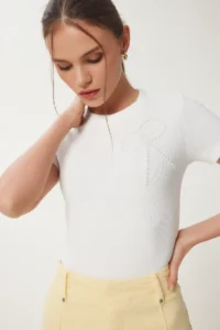 Happiness İstanbul Women's Bone Beaded Bow Detailed Knitted T-Shirt - Image 2