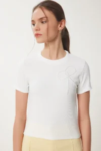 Happiness İstanbul Women's Bone Beaded Bow Detailed Knitted T-Shirt - Image 4
