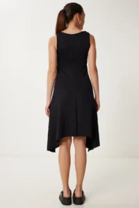Happiness İstanbul Women's Black Asymmetric Cut Summer Knitted Dress - Image 7