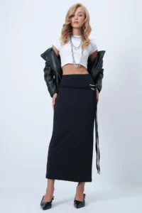Trend Alaçatı Stili Women's Black Belt Detailed Midi Length Sandy Skirt Alc-X14550 - Image 2
