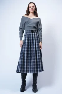Trend Alaçatı Stili Women's Navy Blue Belt Buckle Zippered Pleated Midi Skirt ALC-X14752 - Image 2