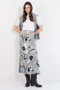 Trend Alaçatı Stili Women's Gray Floral Patterned Zippered Satin Midi Skirt ALC-X14782 - Image 4
