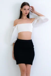 Trend Alaçatı Stili Women's Black Self-Patterned Mini Skirt with Elastic Waist ALC-X15166 - Image 3