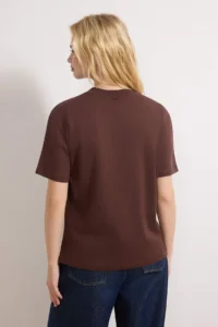 TRENDYOLMİLLA Dark Brown 100% Cotton Basic Regular/Normal Pattern Dog collar Knitting T-Shirt - Image 4