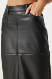 Happiness İstanbul Women's Black Slit Faux Leather Pencil Skirt - Image 4