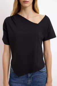 TRENDYOLMİLLA Black Regular/Normal Pattern Asymmetric Collar Shirred Cotton Flexible Knitting T-Shirt - Image 3