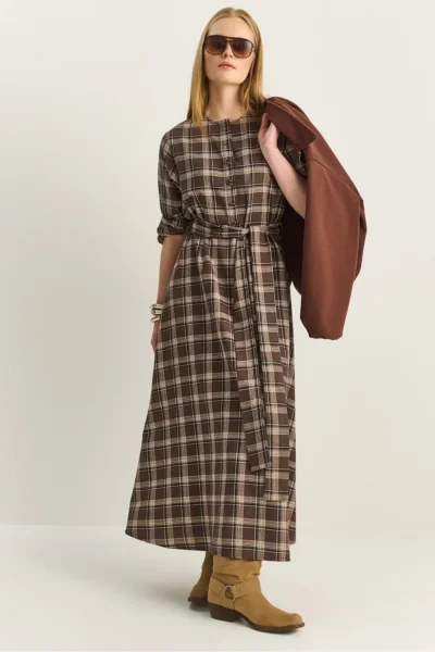 Bianco Lucci Women's Plaid Patterned Crew Neck Belted Flared Cotton Dress 5611