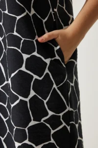 Happiness İstanbul Women Black Ecru Patterned Summer Bell Dress - Image 3