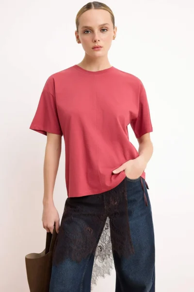 TRENDYOLMİLLA Dusty Rose relaxed/Rahat Pattern Drop Sleeve Short Sleeve 100% Cotton Knitting T-Shirt