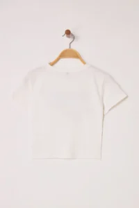 TRENDYOLMİLLA Ecru Slogan and Cherry Printed Crop Fitted Knitting T-Shirt - Image 6