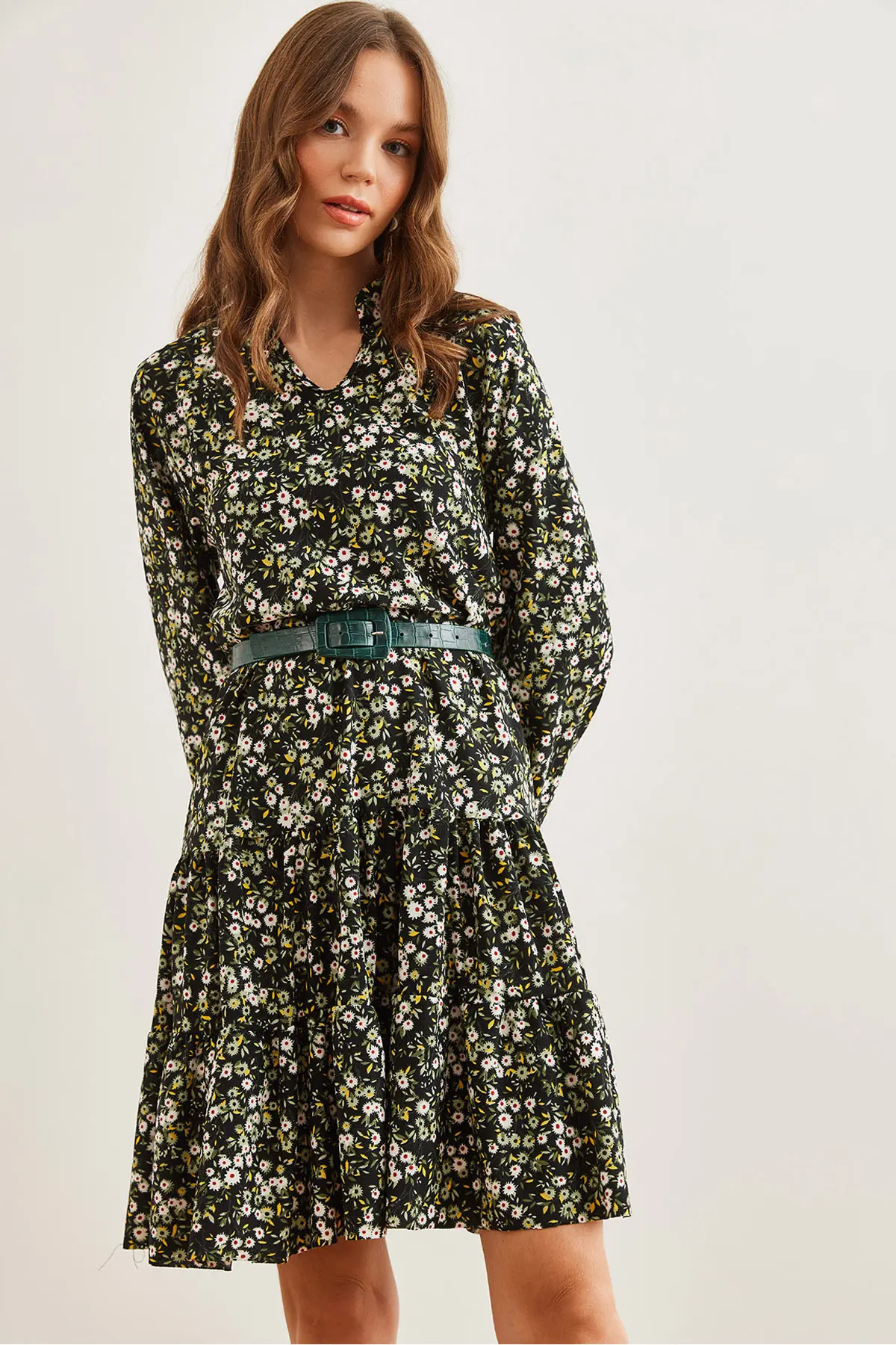 Olalook Women's Daisy Green V-neck Flounce Dress