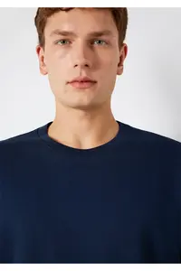 Mavi Crew Neck Navy Blue Basic T-Shirt Loose Fit / Loosely Comfortable Cut -70497 - Image 7