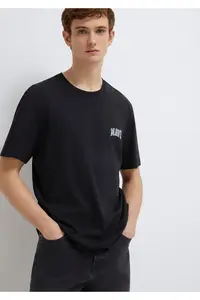 Mavi Logo Printed Black T-Shirt Regular Fit / Normal Cut -900