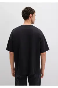 Mavi Logo Printed Black T-Shirt Oversize / Wide Cut -900 - Image 4