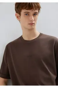 Mavi Logo Brown Basic T-Shirt Relaxed Fit -70251 - Image 3