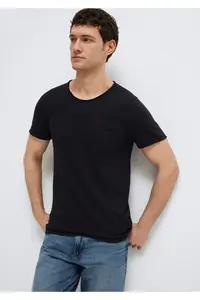 Mavi Black T-Shirt with Stitched Pocket Detail Fitted - Image 2