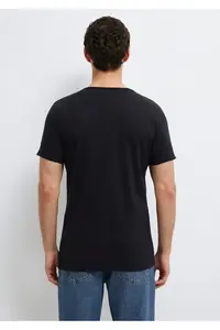 Mavi Black T-Shirt with Stitched Pocket Detail Fitted - Image 6