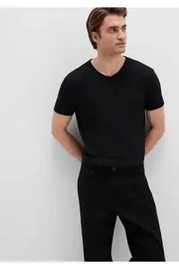 Mavi Ribbed Detailed V-Neck Black T-Shirt Fitted / Fitted Cut