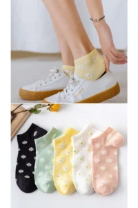BGK Women Colorful Daisy Patterned Slippers Socks Seti
