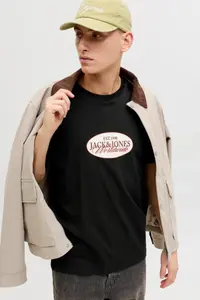Jack & Jones Men Chest Logo Printed T-Shirt - Catskills - Image 4