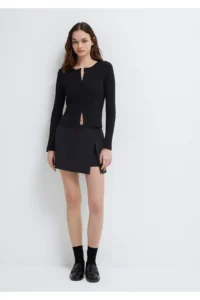 Mavi Slit Detailed Black Shorts Skirt -900 - Image 2