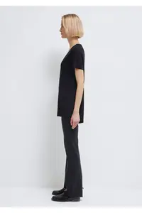Mavi V Neck Black Basic Viscose T-Shirt Loose Fit / Loosely Comfortable Cut - Image 4