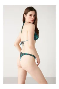 Kom HIJAU STRING Bikini Set - Image 3