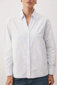 TRENDYOLMİLLA Mavi Striped flower patterned Cotton Oversized Wide Pattern Weaving Shirt - Image 4