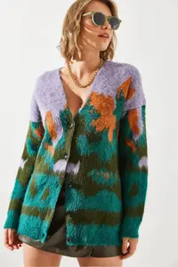 Bianco Lucci Women Colorful Patterned Fleece Cardigan - Image 4