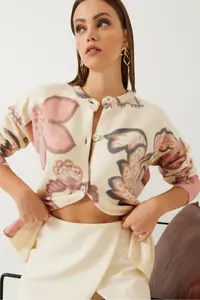 Bianco Lucci Women Printed buttoned Knitwear Cardigan - Image 4
