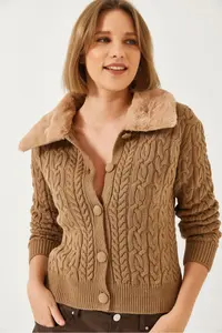 Bianco Lucci Women's Braided Fur Collar Knitwear Cardigan