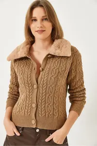 Bianco Lucci Women's Braided Fur Collar Knitwear Cardigan - Image 2