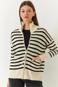 Bianco Lucci Women Striped Zippered Knitwear Cardigan - Image 4