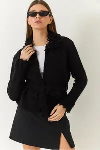 Bianco Lucci Women's Collar and Sleeve End Tasseled Knitwear Cardigan - Image 2