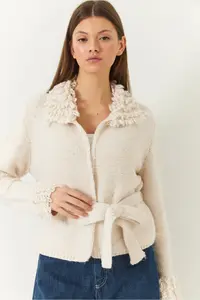 Bianco Lucci Women's Collar and Sleeve End Tasseled Knitwear Cardigan - Image 3