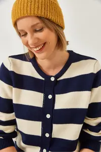 Bianco Lucci Women Striped Knitwear Cardigan