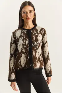 Bianco Lucci Women Snake Patterned Fleece Knitwear Cardigan - Image 5