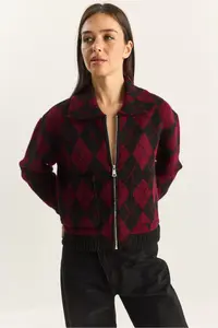 Bianco Lucci Women's Diamond Patterned Collared Zippered Knitwear Cardigan - Image 5