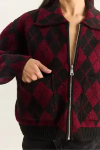Bianco Lucci Women's Diamond Patterned Collared Zippered Knitwear Cardigan - Image 7