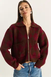 Bianco Lucci Women's Diamond Patterned Collared Zippered Knitwear Cardigan