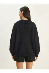 Bianco Lucci Women's Pointelle Knitted Buttoned Shawl Collar Cardigan - Image 5