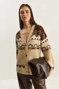 Bianco Lucci Women's Geometric Patterned Rose Gold Knitwear Cardigan - Image 4