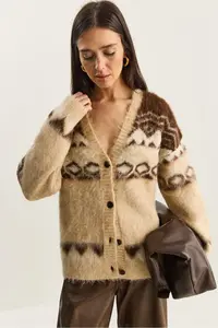 Bianco Lucci Women's Geometric Patterned Rose Gold Knitwear Cardigan - Image 5