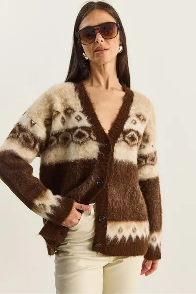 20258059-BROWN_1